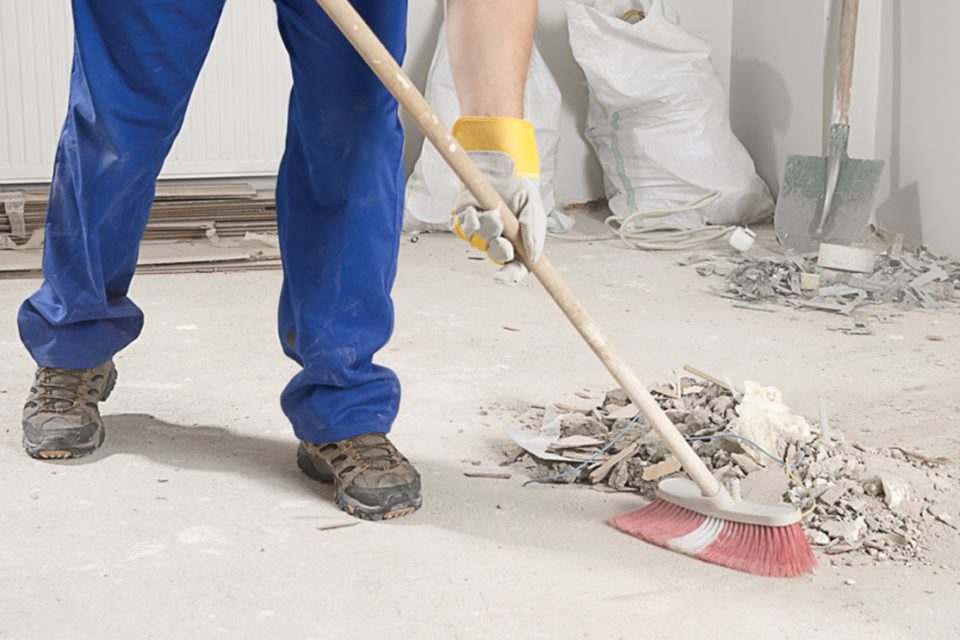 Safe Housekeeping on the Job SafetyNow ILT